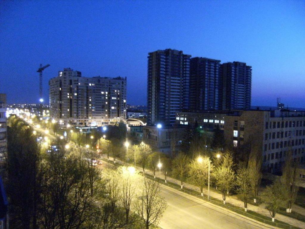 Modern Apartment With Panoramic View Near Metro 23August Харків Екстер'єр фото